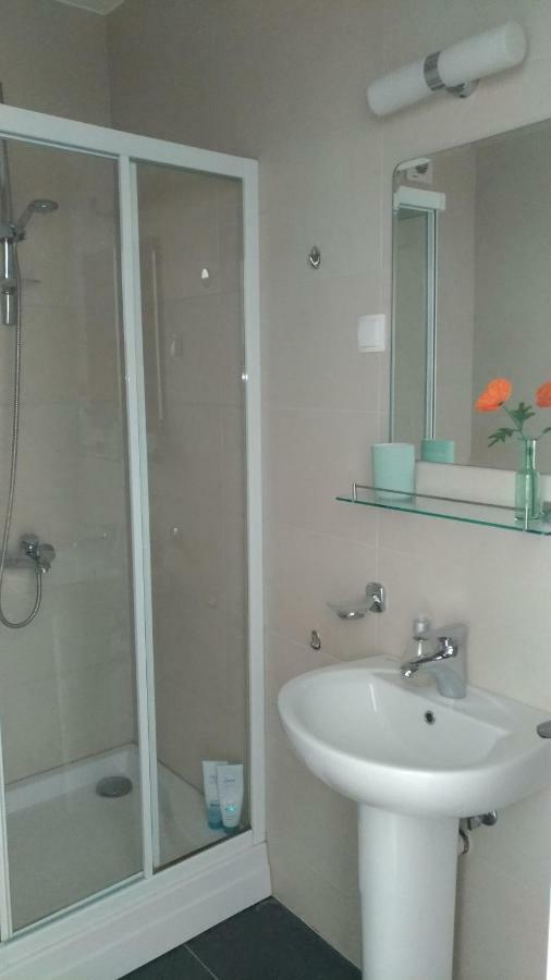 Apartments Acacia Hill Дженовичи Экстерьер фото